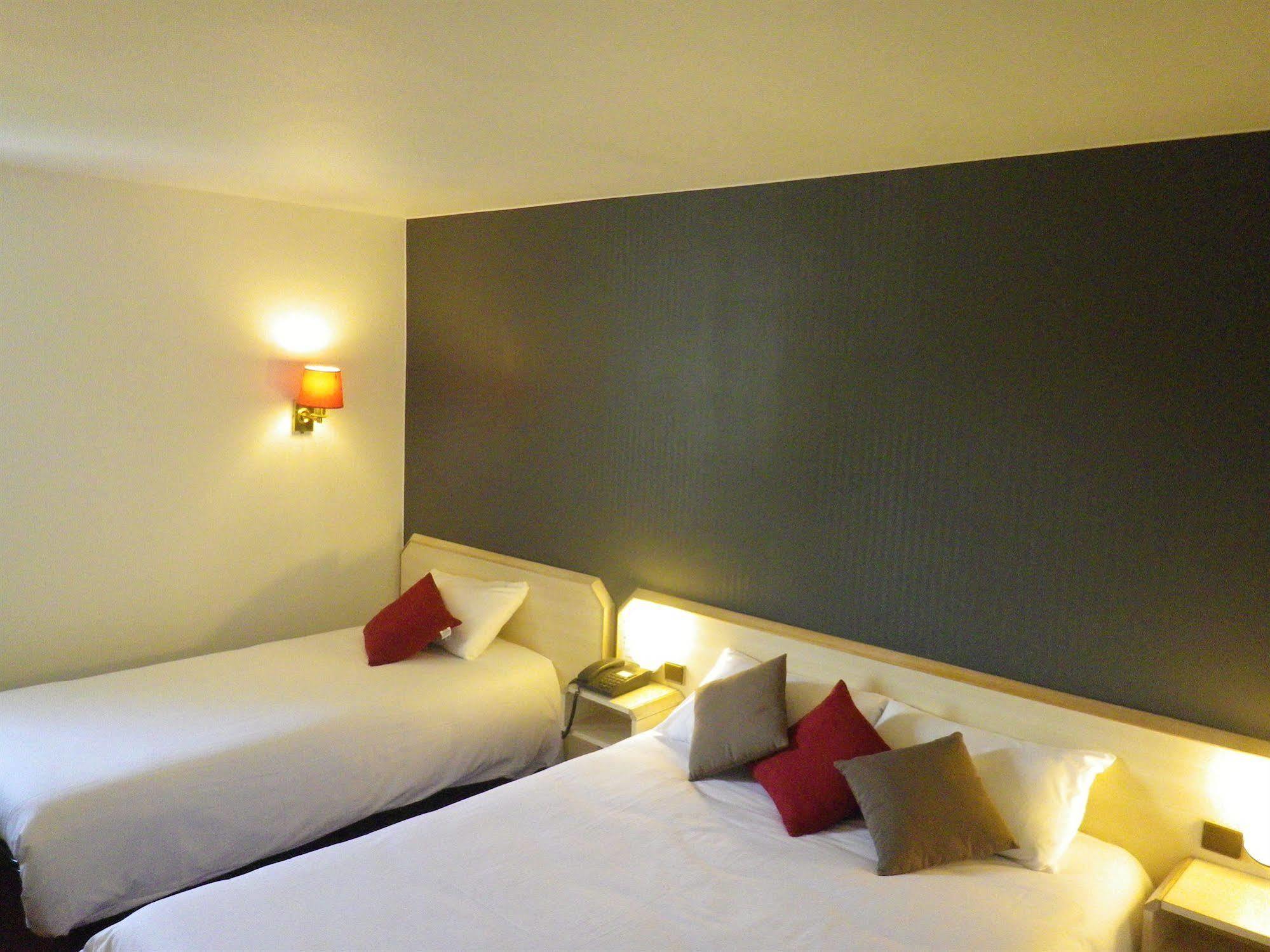 Hotel Amys Voreppe Eksteriør bilde