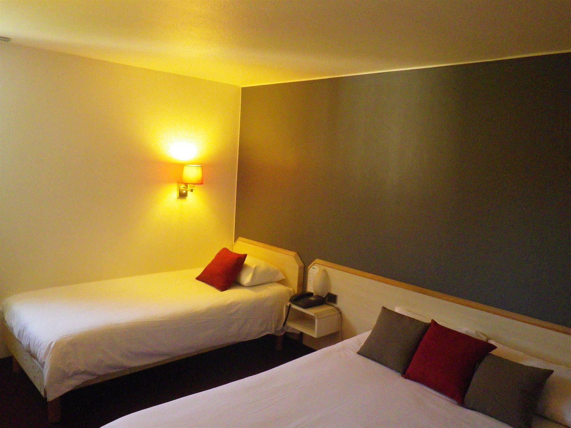 Hotel Amys Voreppe Eksteriør bilde